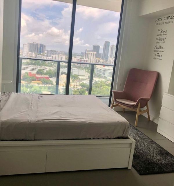 Fully furnished 1 bedroom 1 bathroom condo in Canvas luxury residence Tower at the heart of Miami’s Arts and Entertainment District.